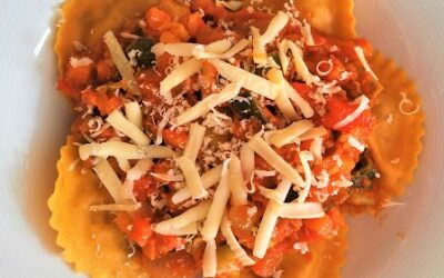 Studentenmaaltijd – Gezonde vegetarische ravioli met tomatensaus